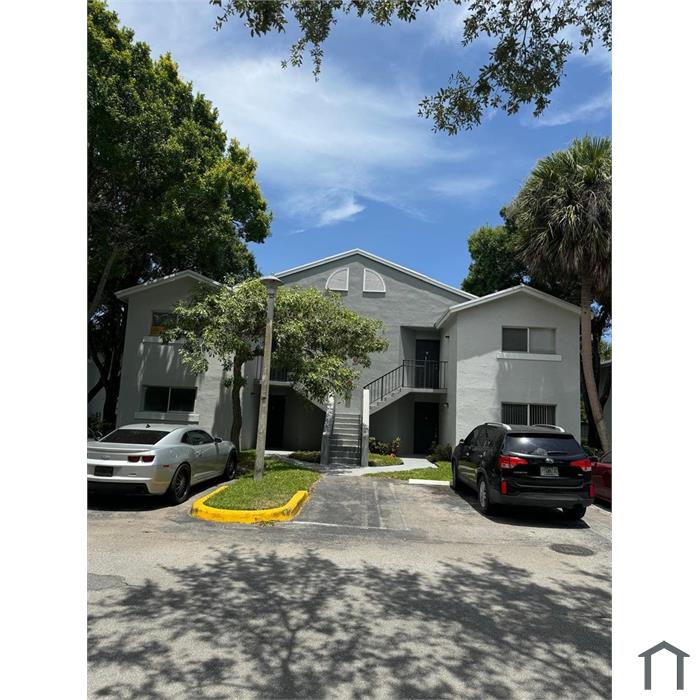 984 Lake Victoria  Dr
