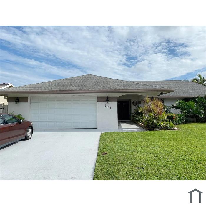 191 Parkwood Dr