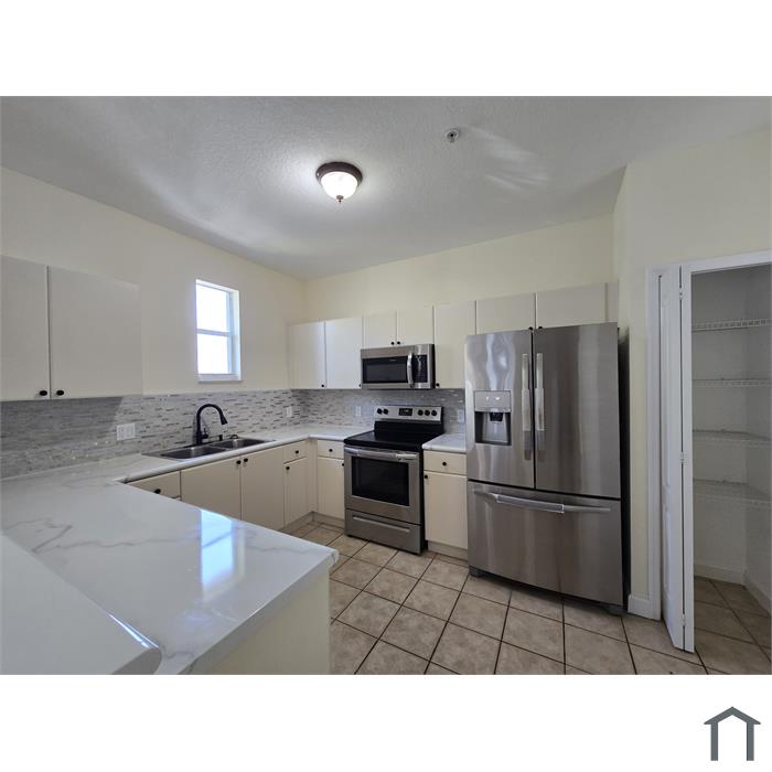 2020 Shoma Dr