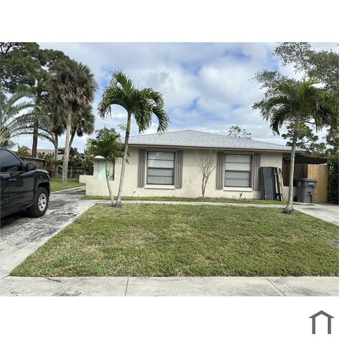 9114 W Highland Pines Dr