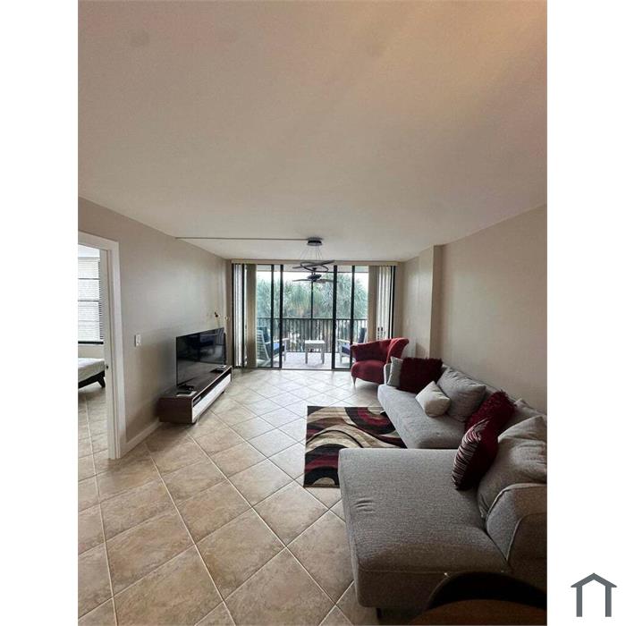 22 Royal Palm Way