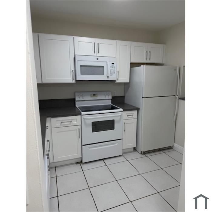 21906 Lake Forest Cir