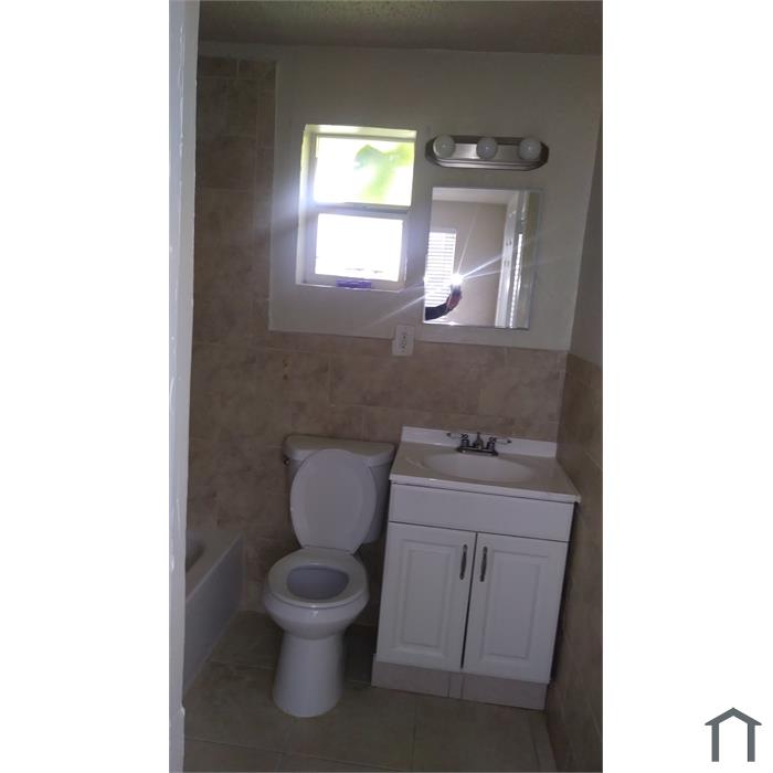339 NW 4th Pl
