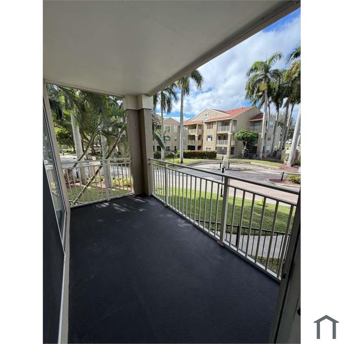 1705 Palm Cove Blvd