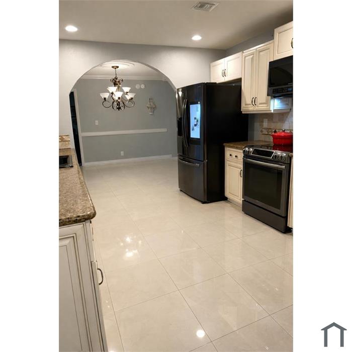 2209 Dorson Way