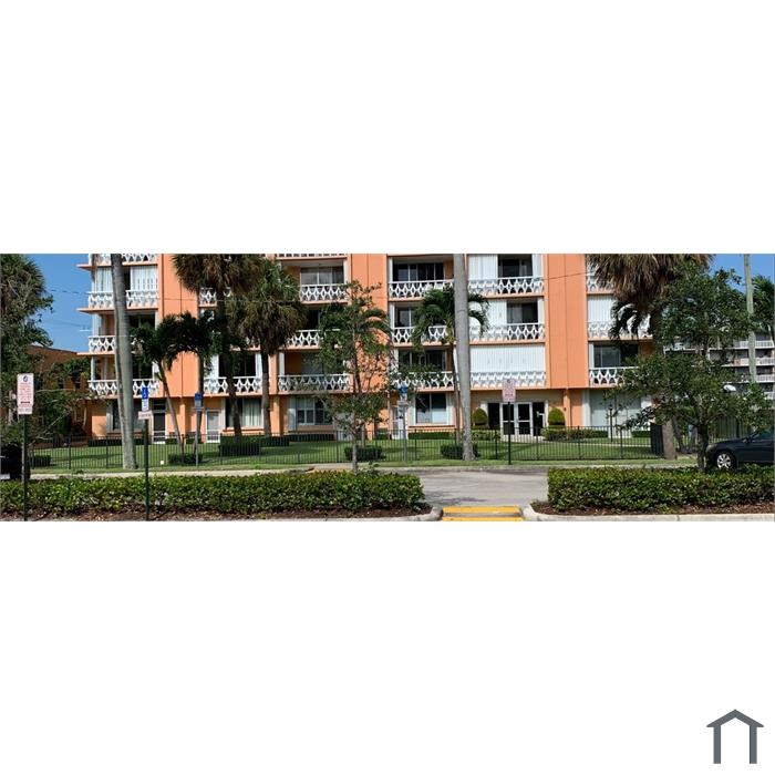 15 S Golfview Rd