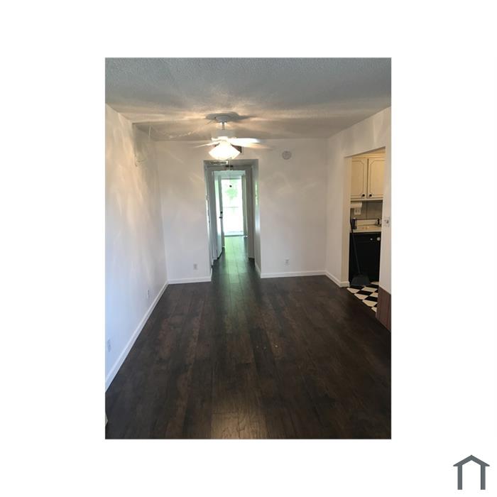 700 Village Green Ct