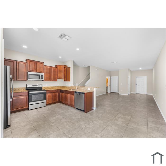 2108 Golden Falcon Dr