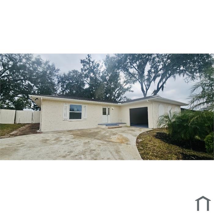 815 Shangri La Dr