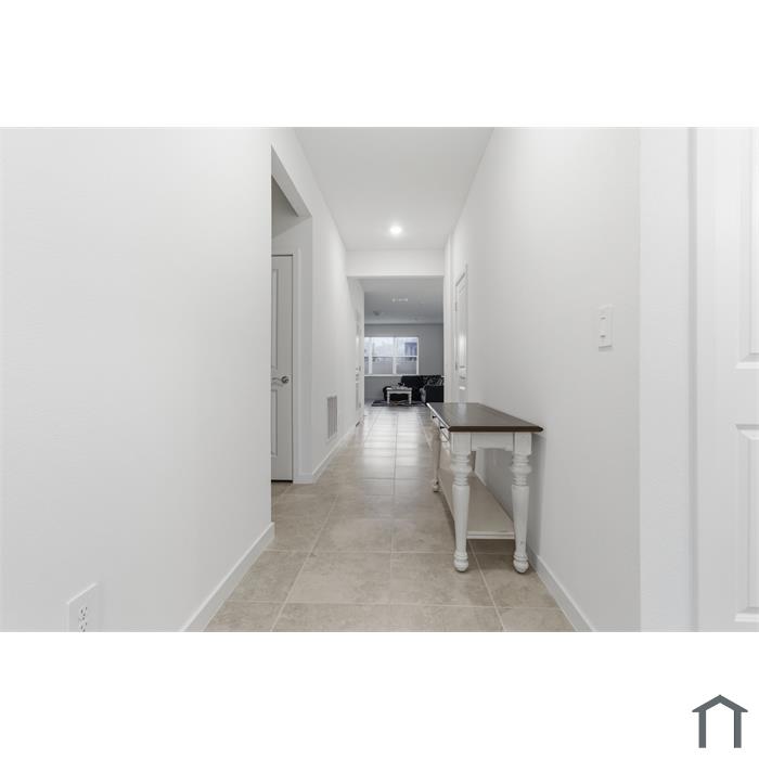 9738 Redwood Heights Loop