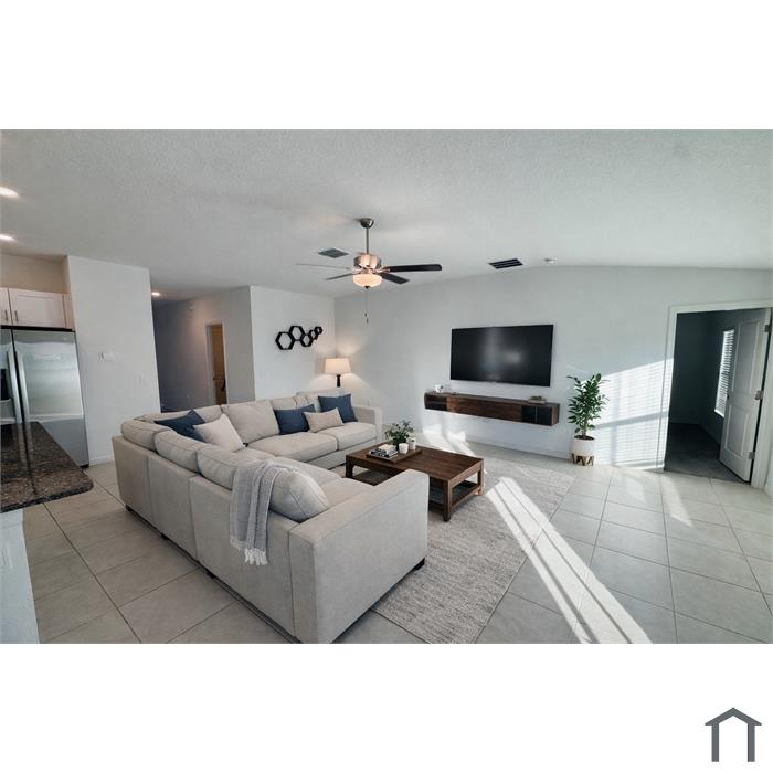 13181 Garnet Raspberry Ave
