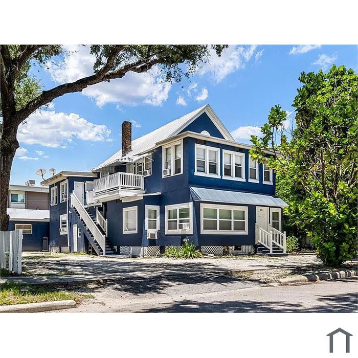 418 E Amelia Ave