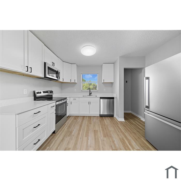 710 E Floribraska Ave