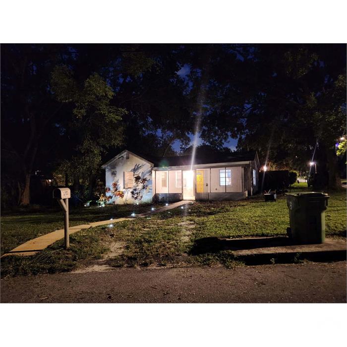 1701 E Crawford Cir
