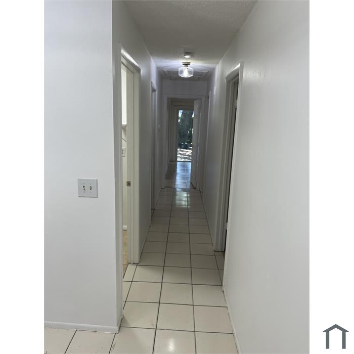 3814 Valley Tree Dr