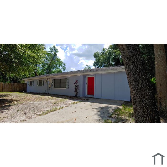 2115 E Poinsettia Ave