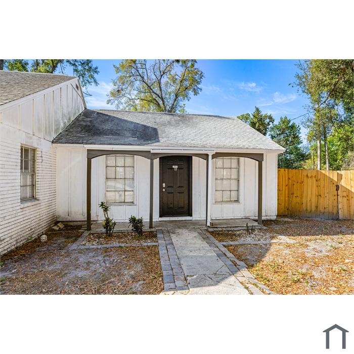 1403 College Park Ln