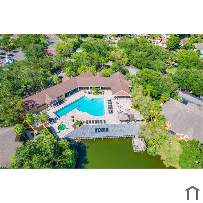 5571 Baywater Dr