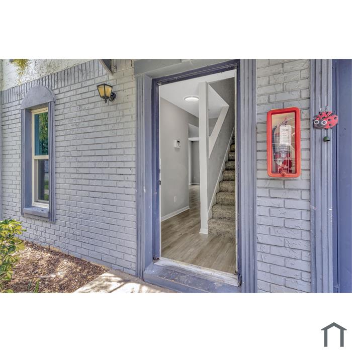 Washington Square Townhomes 