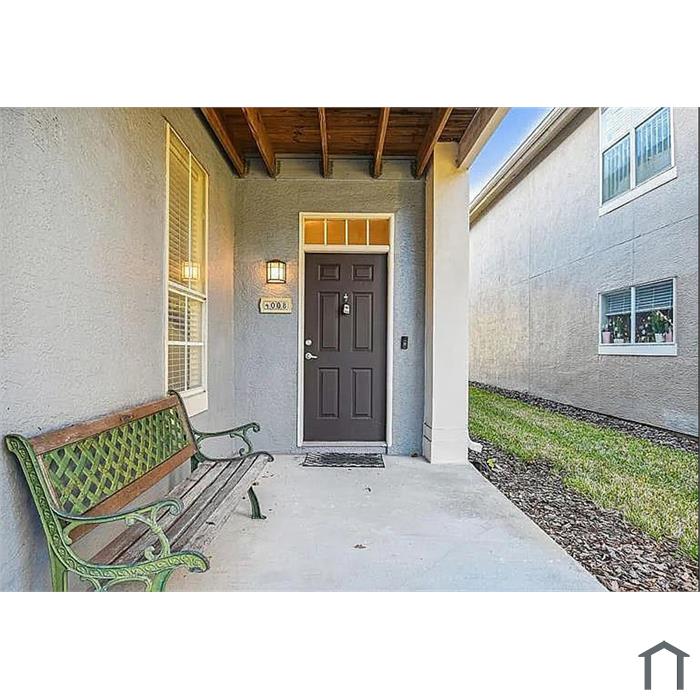 4008 Palmetto Palm Ct