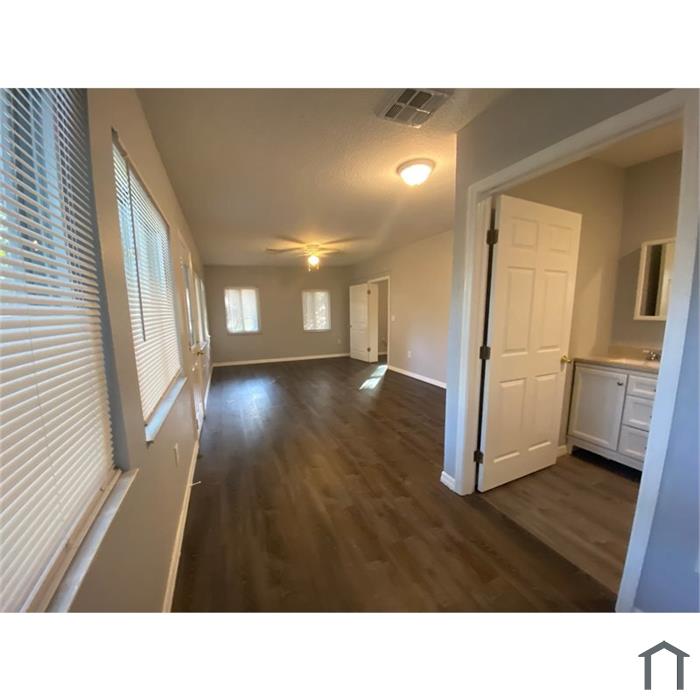 2 Bedroom Townhouse 1320 Woodbine St in Clearwater, FL