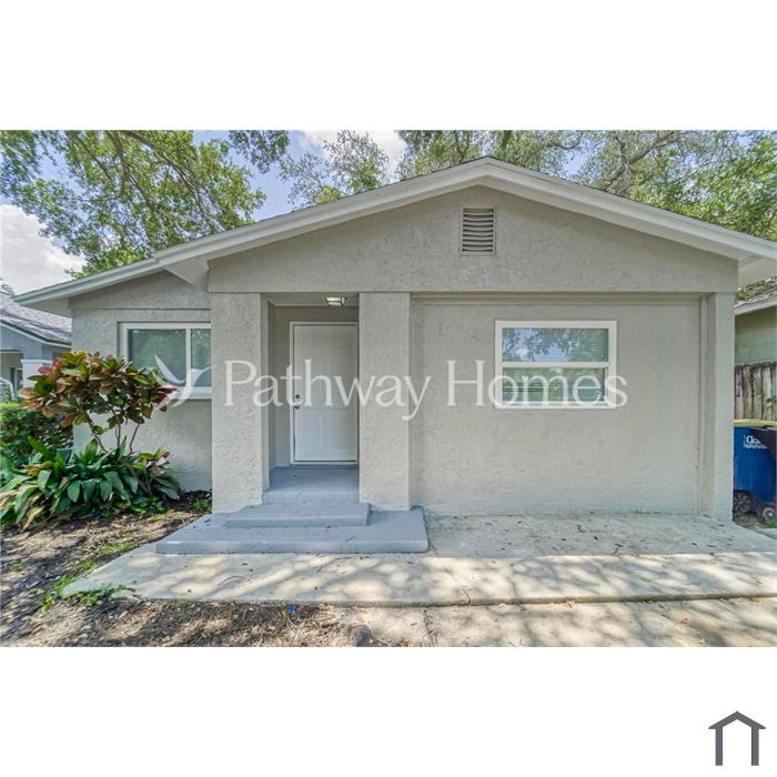 1133 La Salle St
