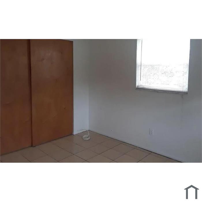 11013 Temple Ave