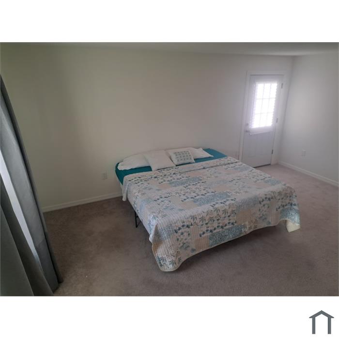 336 Towns Cir