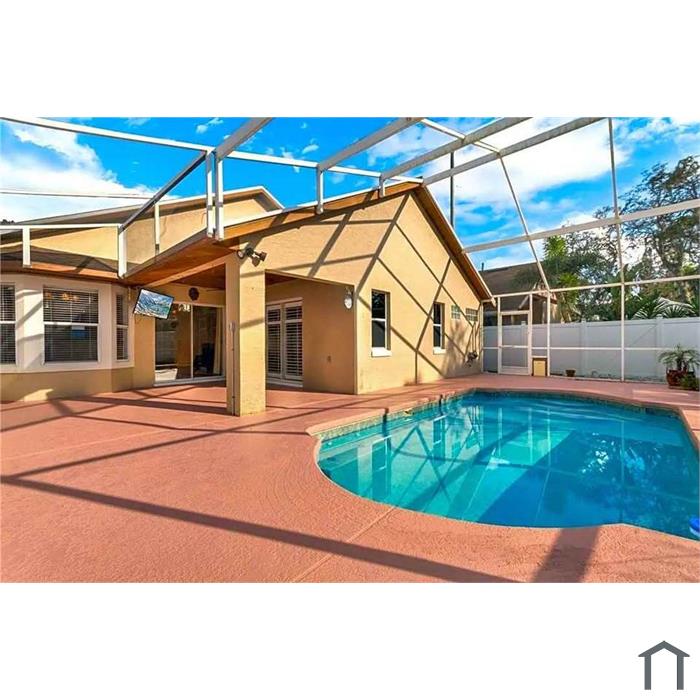 111 Pinewood Dr