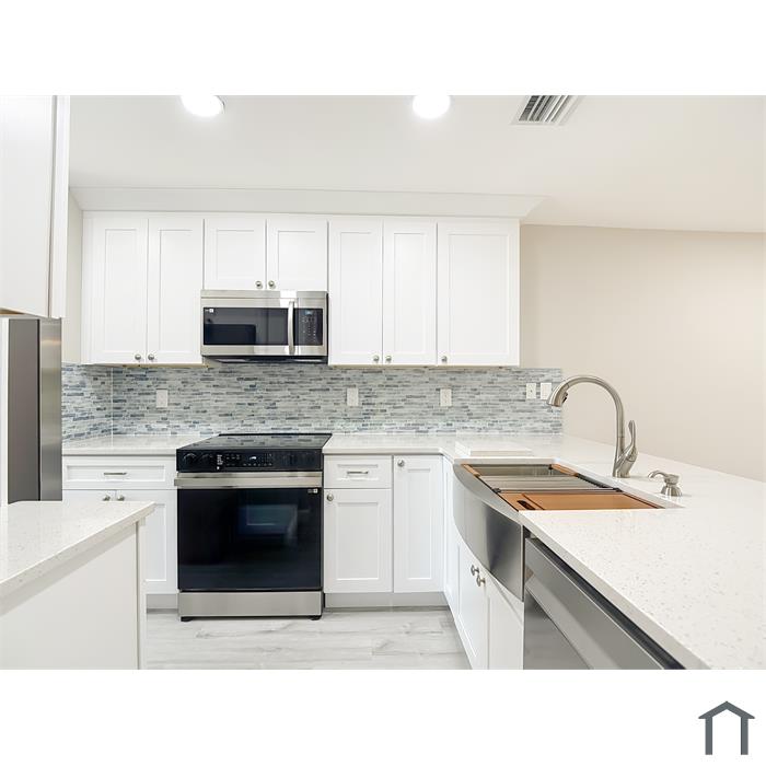 4906 Majorca Palms Dr