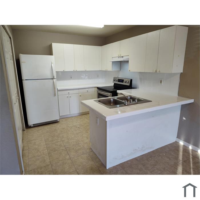 3753 SW Santa Barbara Pl