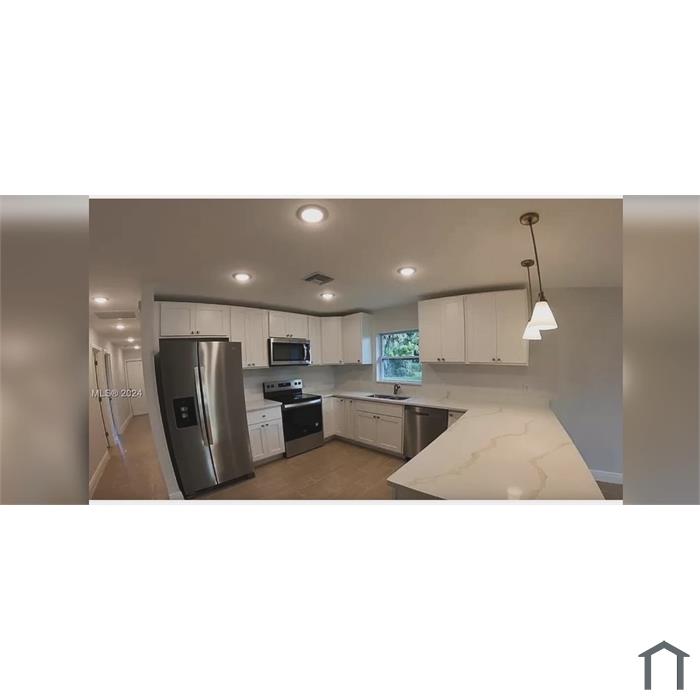2378 Highland Ave