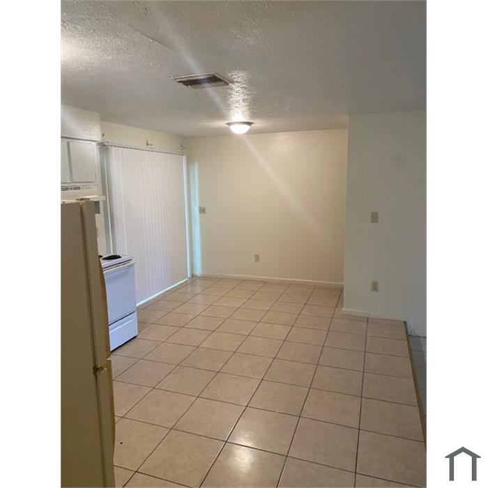 1737 Ixora Dr