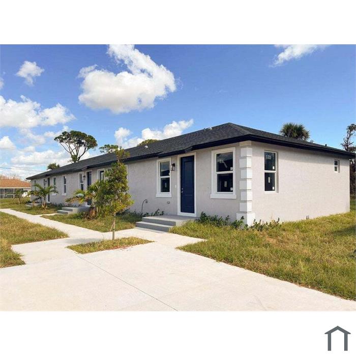 246 Rotonda Blvd W