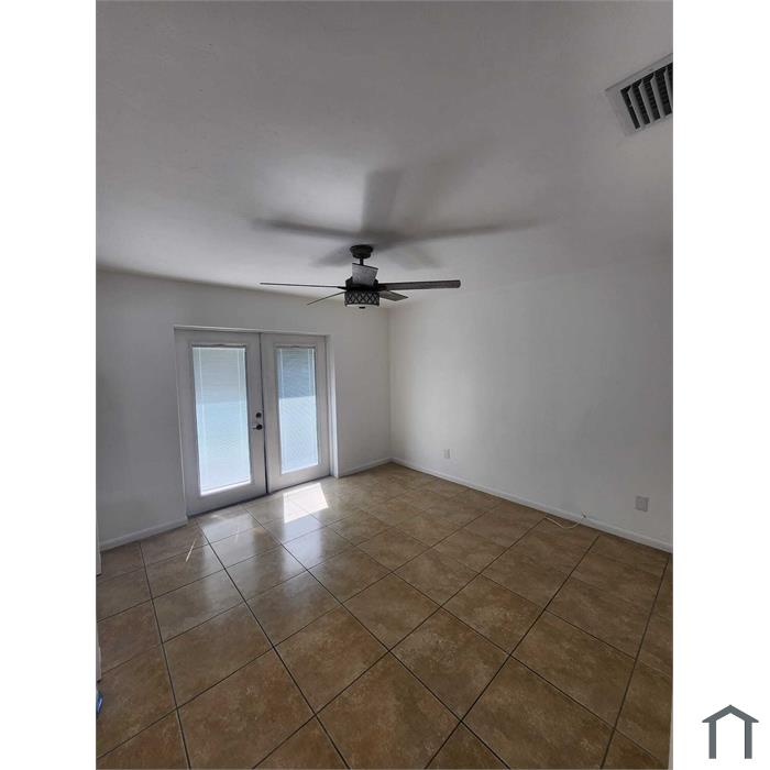 903 SE 23rd Pl