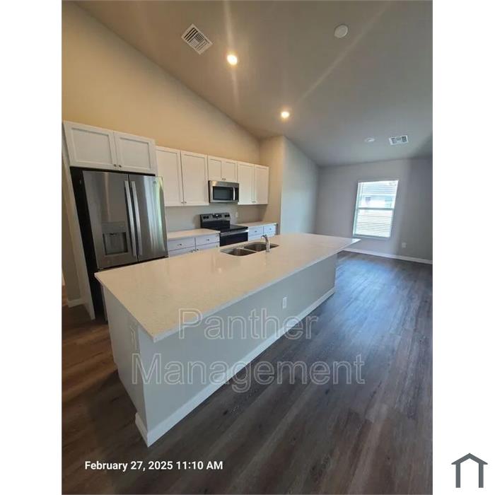 119 NW 25th St