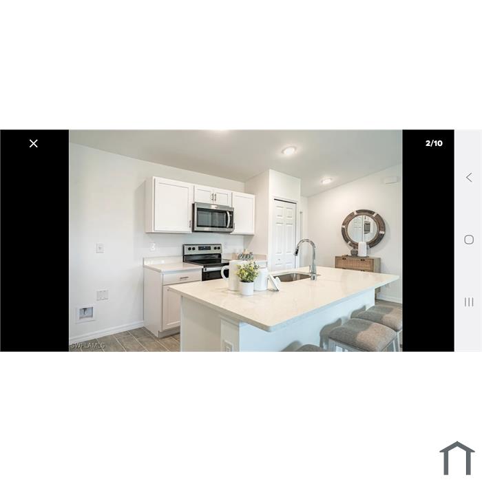 1523 NW 8th Pl