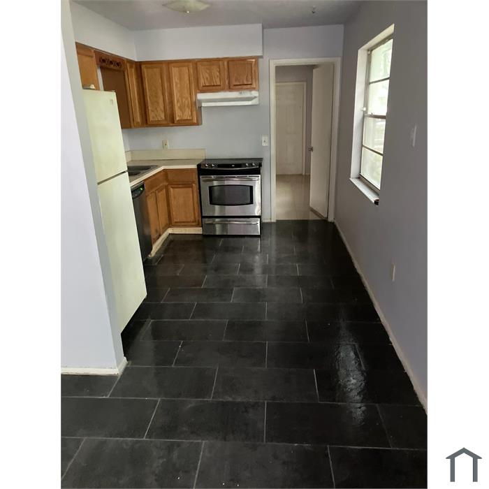 5613 7th Street Ct E