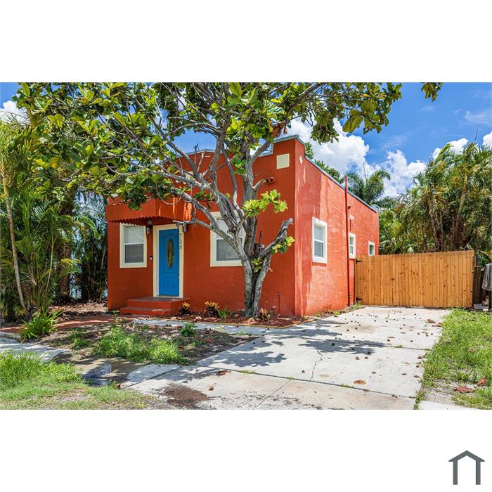 739 27th Ave W