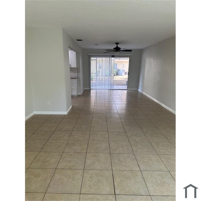 228 Amherst Ave