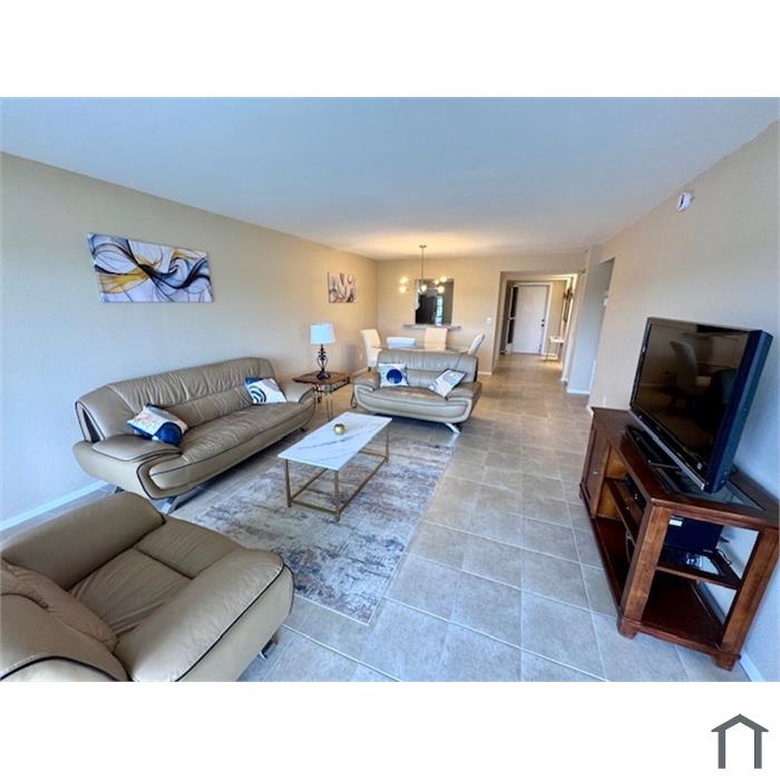 6999 W Country Club Dr N