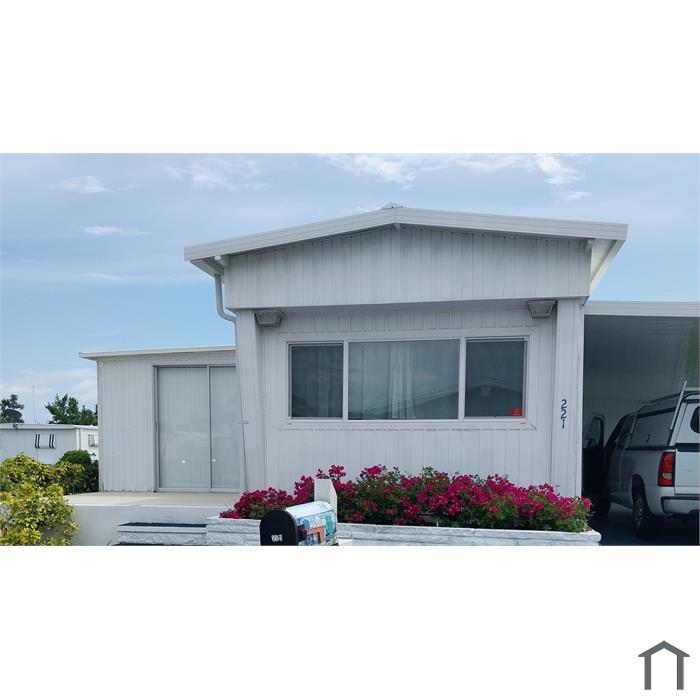 221 Allamanda Cir