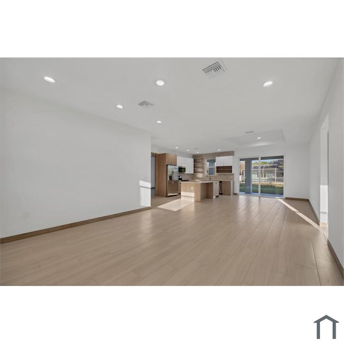 4135 Watson Ave
