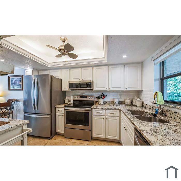 Villa dÉste Capri Isles Boulevard