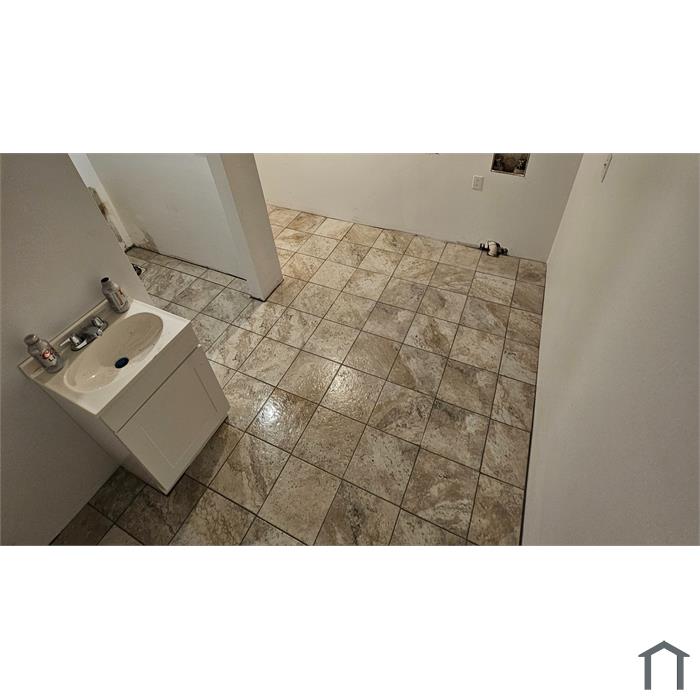 321 NE 11th Pl