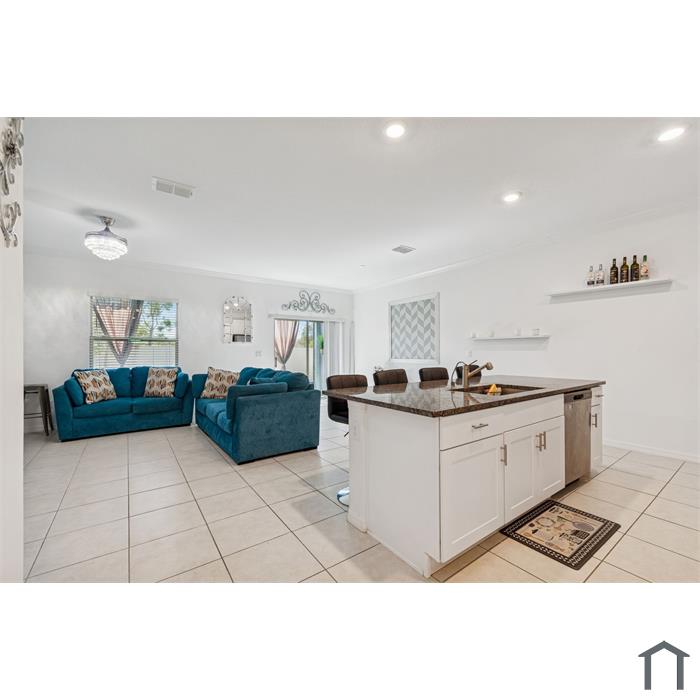 21818 Lyonia Ln