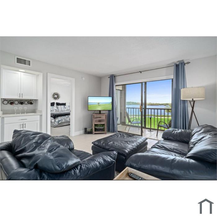 4620 Bay Blvd