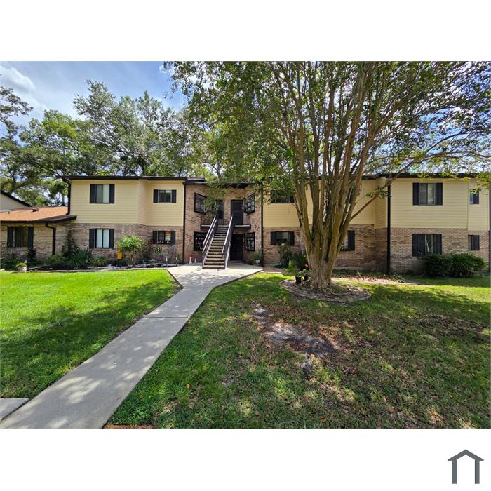 1746 Foxhall Cir