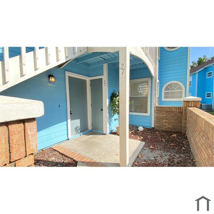 2751 N Poinciana Blvd