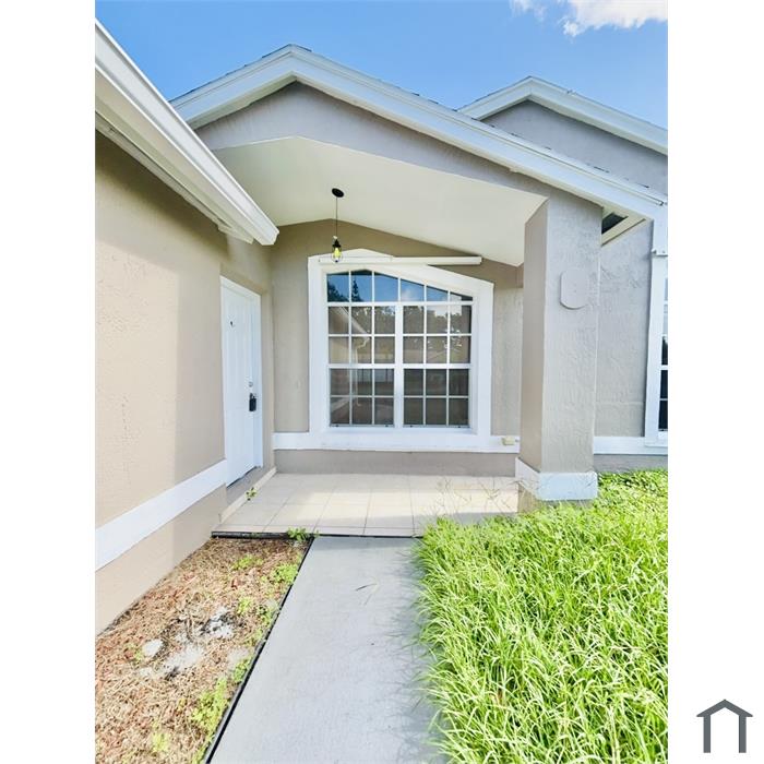 217 Canterbury Ct